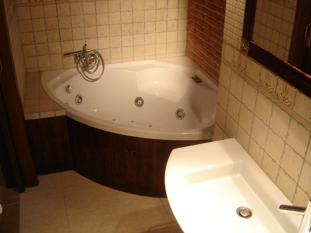 Hostal Casa Laure Y Mª Jose Arens de Lledo ภายนอก รูปภาพ