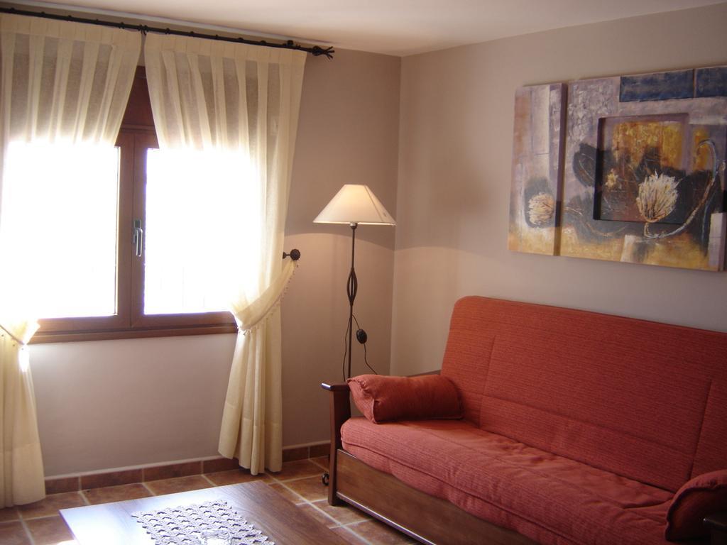 Hostal Casa Laure Y Mª Jose Arens de Lledo ภายนอก รูปภาพ