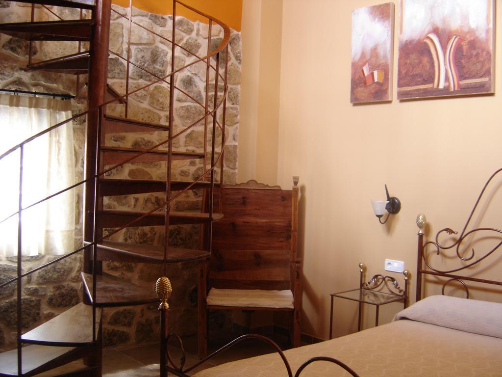 Hostal Casa Laure Y Mª Jose Arens de Lledo ภายนอก รูปภาพ